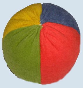 Nanchen - big ball - with rattle - organic cotton